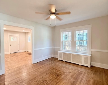 2305 Allen Street - Photo Thumbnail 10
