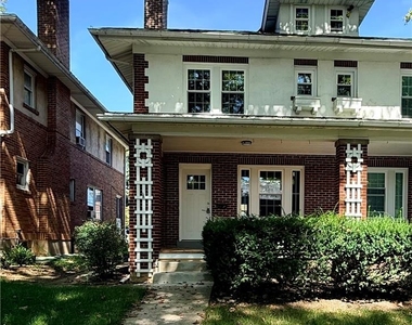 2305 Allen Street - Photo Thumbnail 2