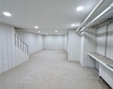 2305 Allen Street - Photo Thumbnail 32