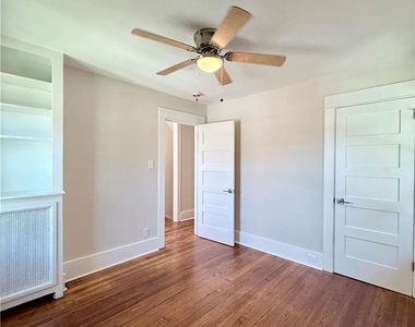 2305 Allen Street - Photo Thumbnail 19