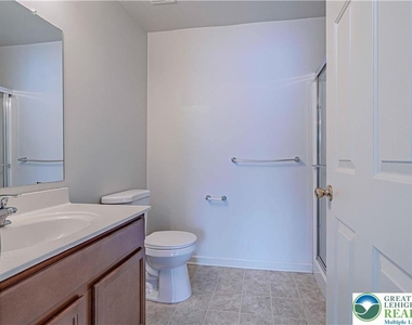 713 Blue Heron Drive - Photo Thumbnail 11