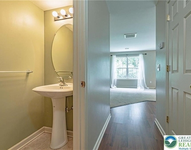 713 Blue Heron Drive - Photo Thumbnail 5