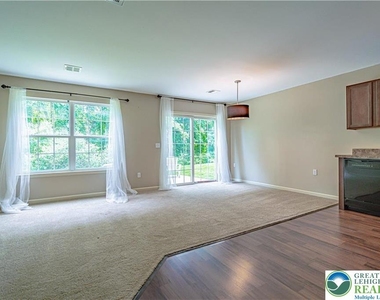713 Blue Heron Drive - Photo Thumbnail 2