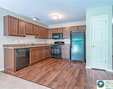 713 Blue Heron Drive - Photo Thumbnail 4