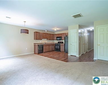 713 Blue Heron Drive - Photo Thumbnail 3