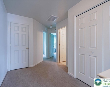 713 Blue Heron Drive - Photo Thumbnail 12