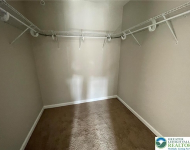 1453 Tarpan Lane - Photo Thumbnail 5