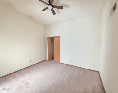 222 Canyon Terrace Drive - Photo Thumbnail 9