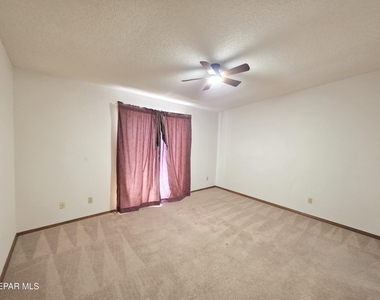 222 Canyon Terrace Drive - Photo Thumbnail 13