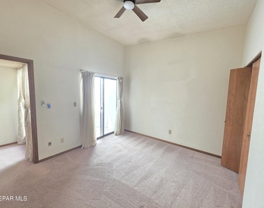 222 Canyon Terrace Drive - Photo Thumbnail 10