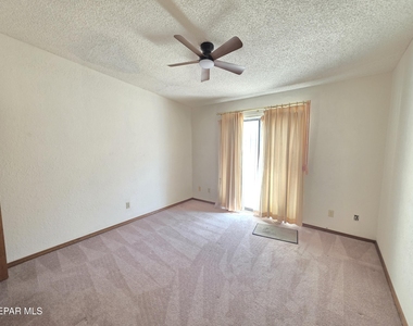 222 Canyon Terrace Drive - Photo Thumbnail 11