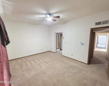 222 Canyon Terrace Drive - Photo Thumbnail 14