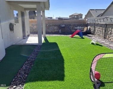 909 Malven Place - Photo Thumbnail 17