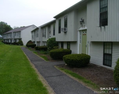 18 Aspetuck Village - Photo Thumbnail 1