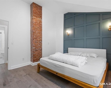 38 Beecher Place - Photo Thumbnail 16