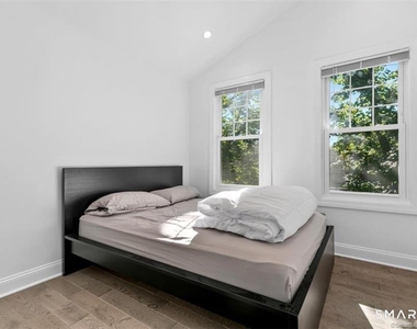 38 Beecher Place - Photo Thumbnail 21