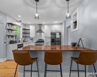 38 Beecher Place - Photo Thumbnail 12