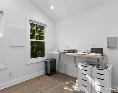 38 Beecher Place - Photo Thumbnail 24