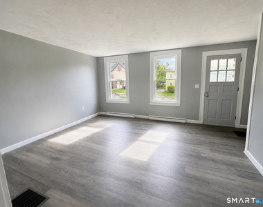 71 Freestone Avenue - Photo Thumbnail 2