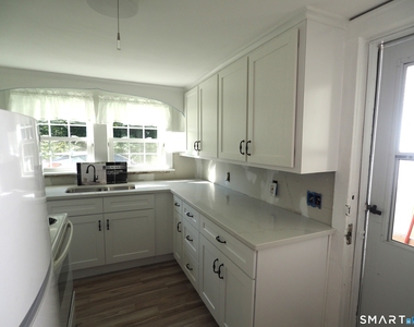 25-27 Hebron Road - Photo Thumbnail 5