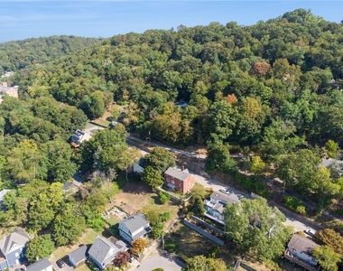 612 Hopkins St - Photo Thumbnail 17