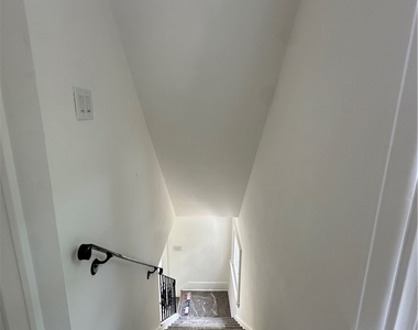 436 Cline St - Photo Thumbnail 7