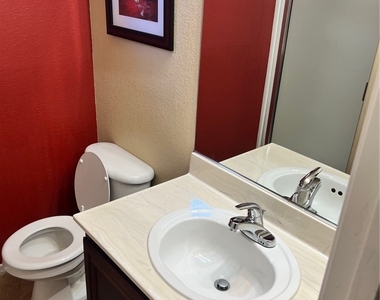 8177 Sailor Point Avenue - Photo Thumbnail 13