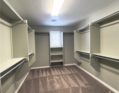 2340 Rue Bienville Way - Photo Thumbnail 20