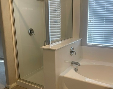 8031 Passion Court - Photo Thumbnail 24