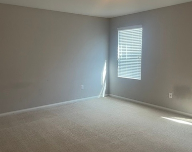 8031 Passion Court - Photo Thumbnail 21