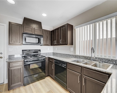 9930 Stiges Street - Photo Thumbnail 4