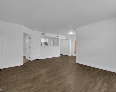 8101 W Flamingo Road - Photo Thumbnail 7