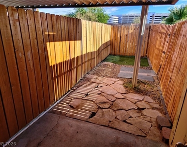1155 Princess Katy Avenue - Photo Thumbnail 9