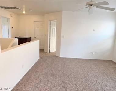 6212 W Cougar Avenue - Photo Thumbnail 13