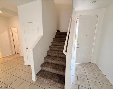6212 W Cougar Avenue - Photo Thumbnail 12