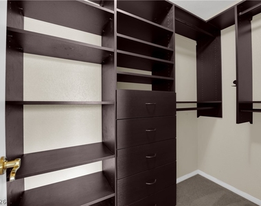 6836 Elm Creek Drive - Photo Thumbnail 12