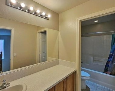 8961 Veneroso Street - Photo Thumbnail 15