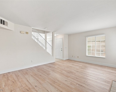 446 Winthrop Place - Photo Thumbnail 10
