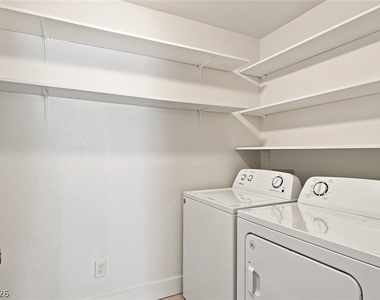 446 Winthrop Place - Photo Thumbnail 31