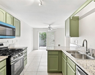 446 Winthrop Place - Photo Thumbnail 24