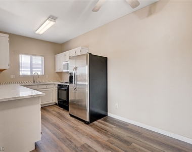 5650 E Sahara Avenue - Photo Thumbnail 7