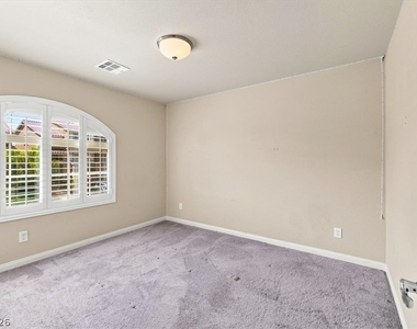 5238 Lake Sonoma Avenue - Photo Thumbnail 17