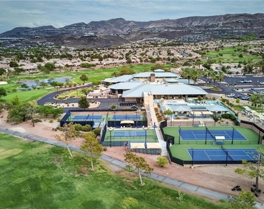 2118 Desert Woods Drive - Photo Thumbnail 25