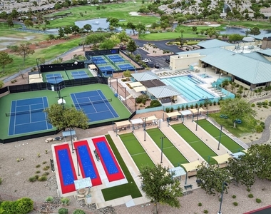 2118 Desert Woods Drive - Photo Thumbnail 28