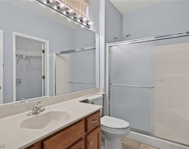2118 Desert Woods Drive - Photo Thumbnail 11