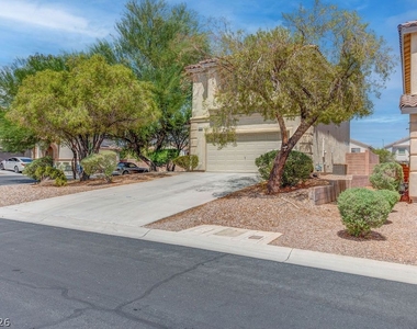 9548 Spring Blush Avenue - Photo Thumbnail 2