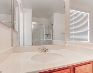 9548 Spring Blush Avenue - Photo Thumbnail 11