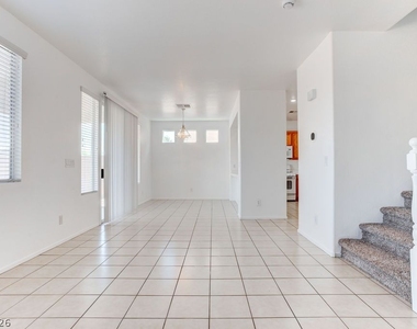 9548 Spring Blush Avenue - Photo Thumbnail 46