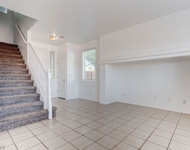 9548 Spring Blush Avenue - Photo Thumbnail 43
