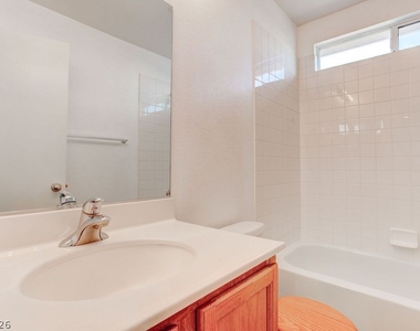 9548 Spring Blush Avenue - Photo Thumbnail 26